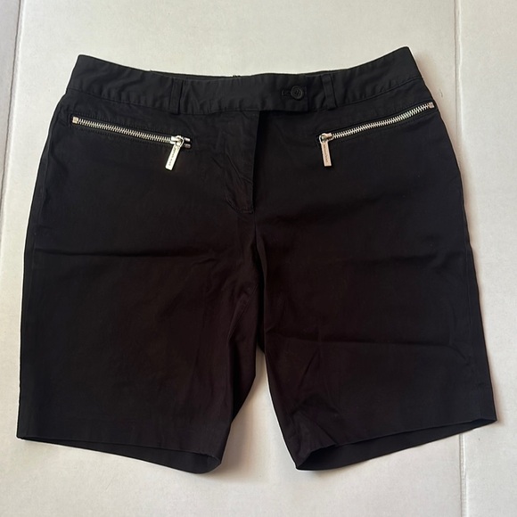 MICHAEL Michael Kors Pants - Michael Kors Black City Shorts with Zipper Pockets - Size 6